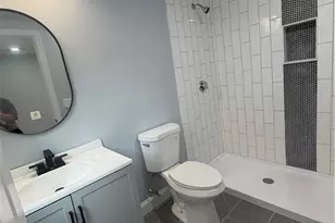 24 Hymer St, Providence, RI 02908 - Photo 5
