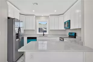 50 Armington Ave, Providence, RI 02908 - Photo 1