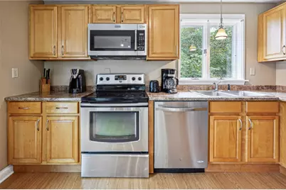 17 Clara Lane, Narragansett, RI 02882 - Photo 9