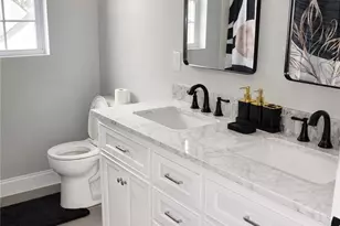 24 Hymer St, Providence, RI 02908 - Photo 7