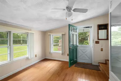 108 Longfellow Drive, Warwick, RI 02818 - Photo 15