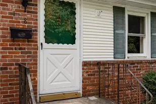 108 Longfellow Dr, Warwick, RI 02818 - Photo 3