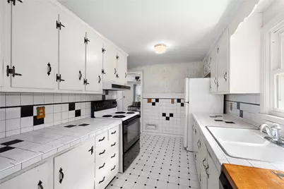 108 Longfellow Drive, Warwick, RI 02818 - Photo 7