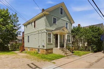 629 Thames Street #2, Newport, RI 02840 - Photo 1