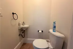 10 Channing St, Newport, RI 02840 - Photo 21