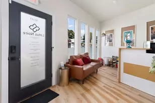 460 Smithfield Ave, Pawtucket, RI 02860 - Photo 11