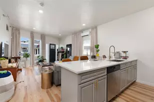 460 Smithfield Ave, Pawtucket, RI 02860 - Photo 5