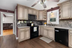 24 Kenmore St, West Warwick, RI 02893 - Photo 5