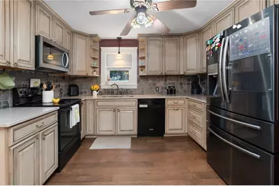24 Kenmore Street, West Warwick, RI 02893 - Photo 3