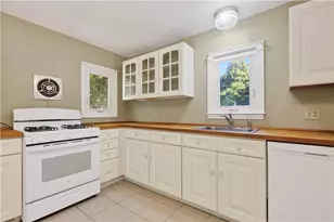 46 Carr Ln, Jamestown, RI 02835 - Photo 21