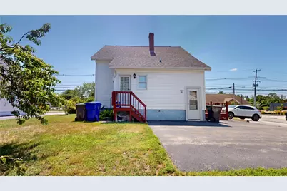 1747 Smith Street, North Providence, RI 02911 - Photo 19