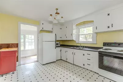 97 Floral Avenue, North Kingstown, RI 02852 - Photo 9