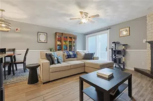 572 Smithfield Rd, North Providence, RI 02904 - Photo 17