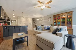 572 Smithfield Rd, North Providence, RI 02904 - Photo 13