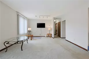 35 Kristee Circle Circle, West Warwick, RI 02893 - Photo 17