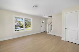 23 Wood St, Warwick, RI 02889 - Photo 11