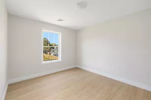 19 Wood St, Warwick, RI 02889 - Photo 17