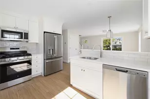 19 Wood St, Warwick, RI 02889 - Photo 31