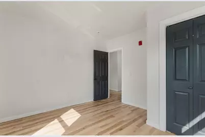 460 Smithfield Avenue #3, Pawtucket, RI 02860 - Photo 9