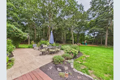 109 Woodridge Drive, North Kingstown, RI 02874 - Photo 5