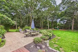 109 Woodridge Dr, North Kingstown, RI 02874 - Photo 5