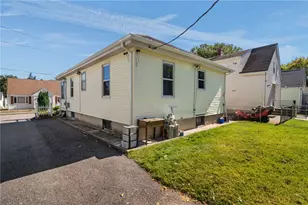 68 Bowlet St, Providence, RI 02909 - Photo 31