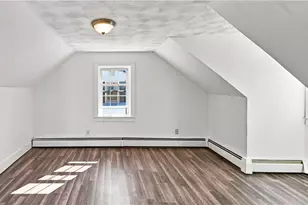 18 Clark Ave, Pawtucket, RI 02860 - Photo 17