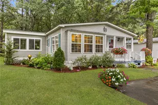 95 Lear Dr, Coventry, RI 02816 - Photo 1
