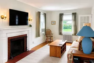 94 Eustis Ave, Newport, RI 02840 - Photo 3