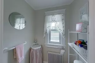 94 Eustis Ave, Newport, RI 02840 - Photo 9