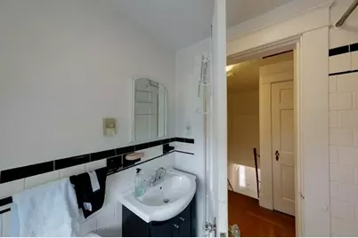 94 Eustis Avenue, Newport, RI 02840 - Photo 17