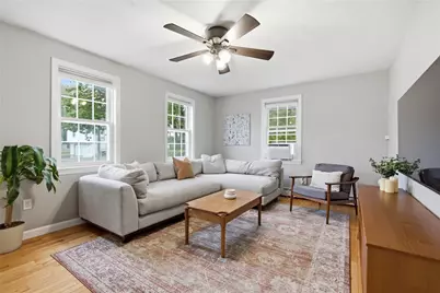 9 Mallory Court, Bristol, RI 02809 - Photo 5