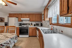 6 Henry St, Central Falls, RI 02863 - Photo 3