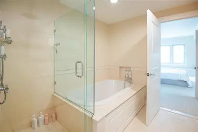 1 Tower Drive #306, Portsmouth, RI 02871 - Photo 13