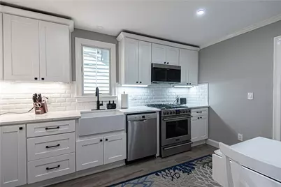 30 Prospect Hill #1, Newport, RI 02840 - Photo 3