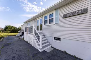 23 1st St, Westerly, RI 02891 - Photo 7