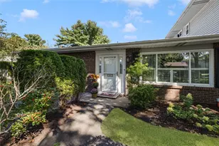 151 Edaville Ct, Warwick, RI 02886 - Photo 1