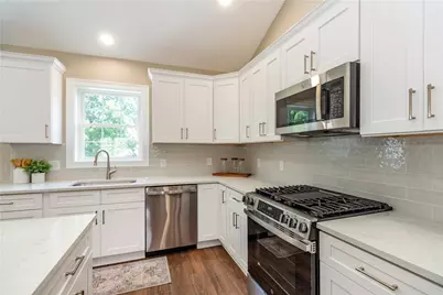 9 Fieldstone Way, Johnston, RI 02919 - Photo 17
