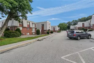 300 Smithfield Rd, North Providence, RI 02904 - Photo 23