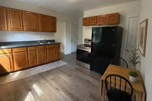 563 Willow St, Woonsocket, RI 02895 - Photo 5