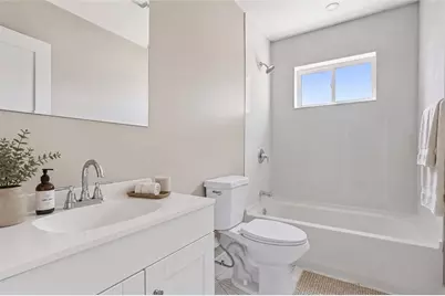 34 Vine Street, West Warwick, RI 02893 - Photo 13
