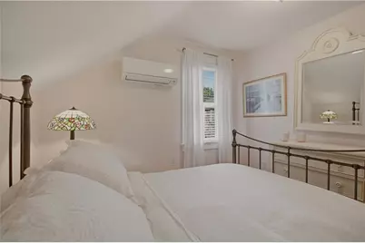 72 Third Street, Newport, RI 02840 - Photo 17