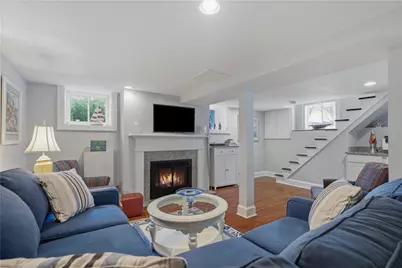 72 Third Street, Newport, RI 02840 - Photo 31