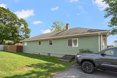 22 Lake Avenue, Barrington, RI 02806 - Photo 39