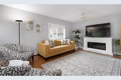 22 Lake Avenue, Barrington, RI 02806 - Photo 7
