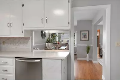 22 Lake Avenue, Barrington, RI 02806 - Photo 21