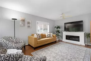 22 Lake Ave, Barrington, RI 02806 - Photo 7