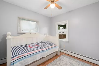 22 Lake Avenue, Barrington, RI 02806 - Photo 31