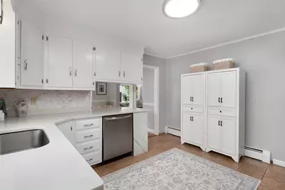 22 Lake Avenue, Barrington, RI 02806 - Photo 17