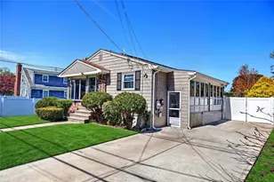 8 Ashby St, Johnston, RI 02919 - Photo 1
